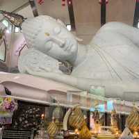 Reclining Buddha Temple (Wat Pa Phu Kon)