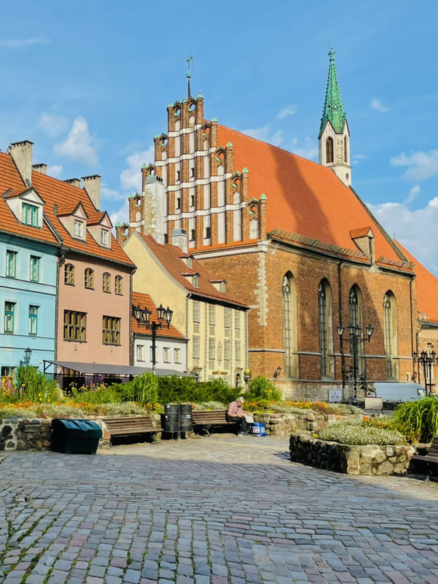 A city rich in culture and history 🇱🇻 👫❤️