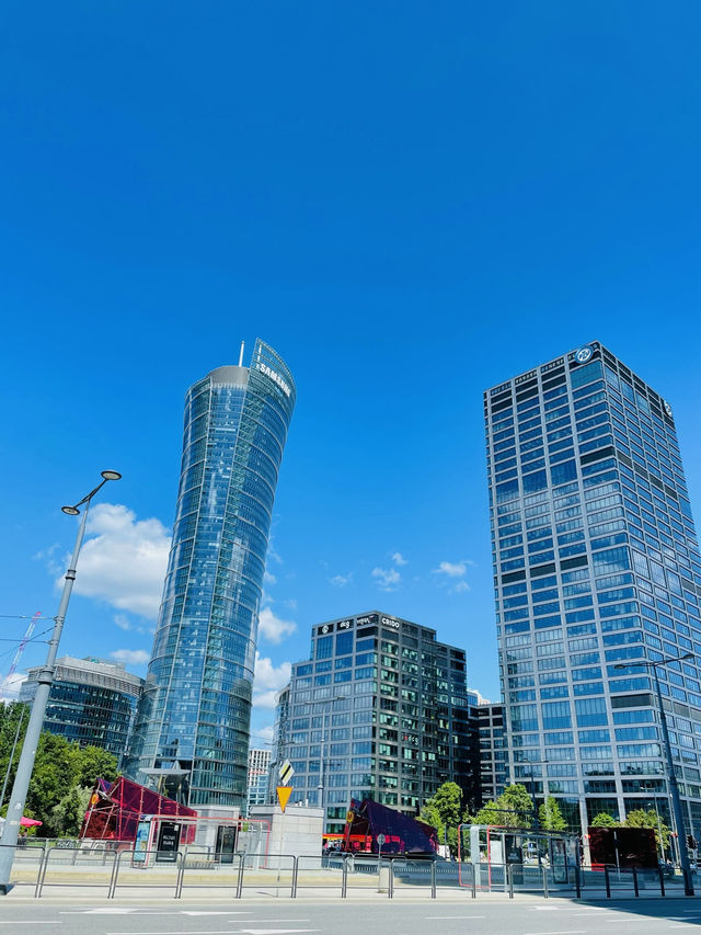 Warsaw: The capital and largest city of Poland 🇵🇱👫❤️ 
