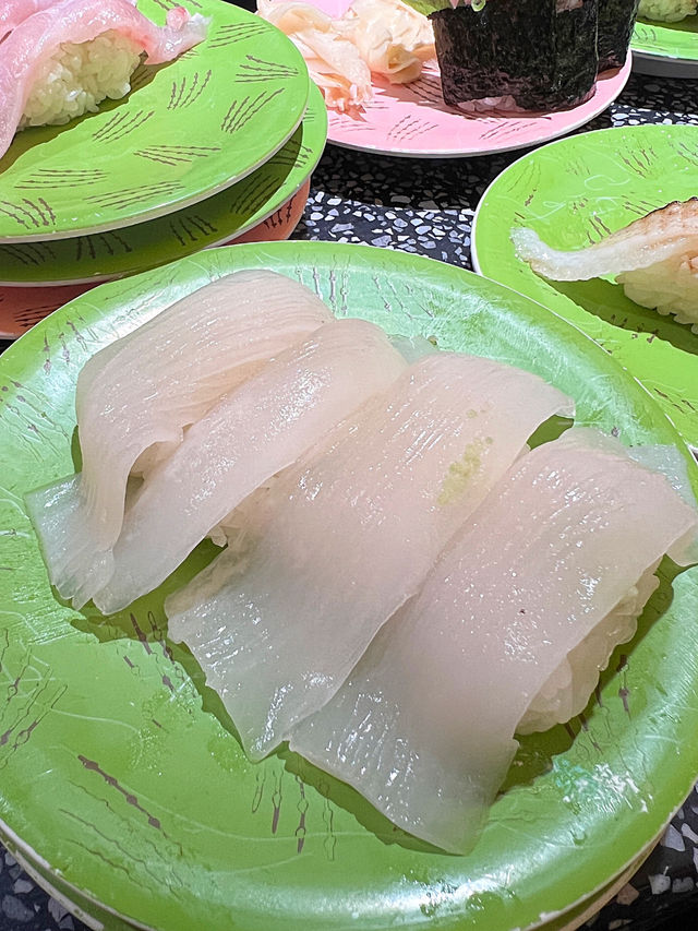 【北海道】ネタでかっ🤣回転寿司根室花まる