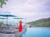 โรงแรมหรูบนเนินเขาวิวสระว่ายน้ำสุดปัง