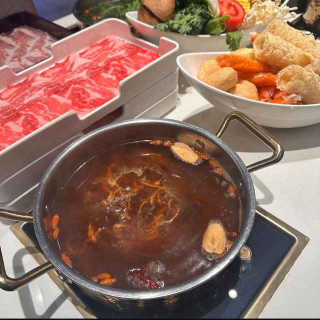 任食台式火鍋餐廳