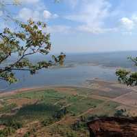 เขาจอมทอง ⛰️ ที่เที่ยวสุดอันซีนของอำเภอครบุรี