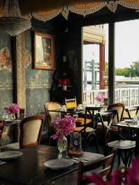 Rongros ร้านอาหารไทย ริมแม่น้ำ 🍹