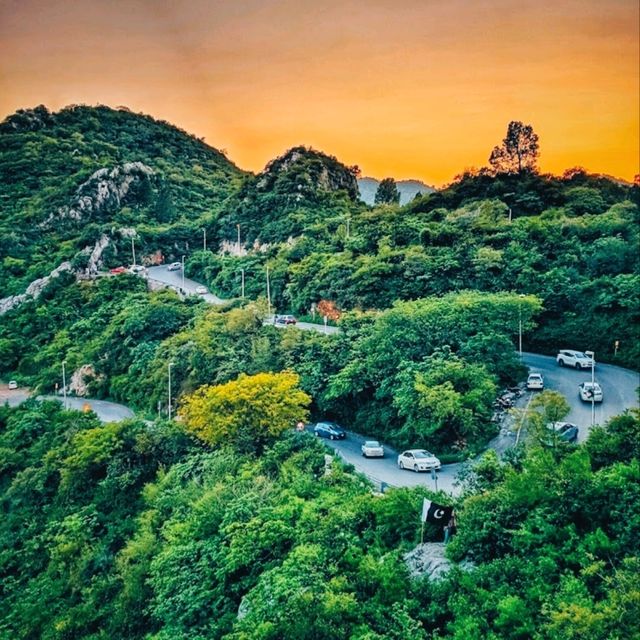 BREATHTAKING MARGALLA HILLS PARK.