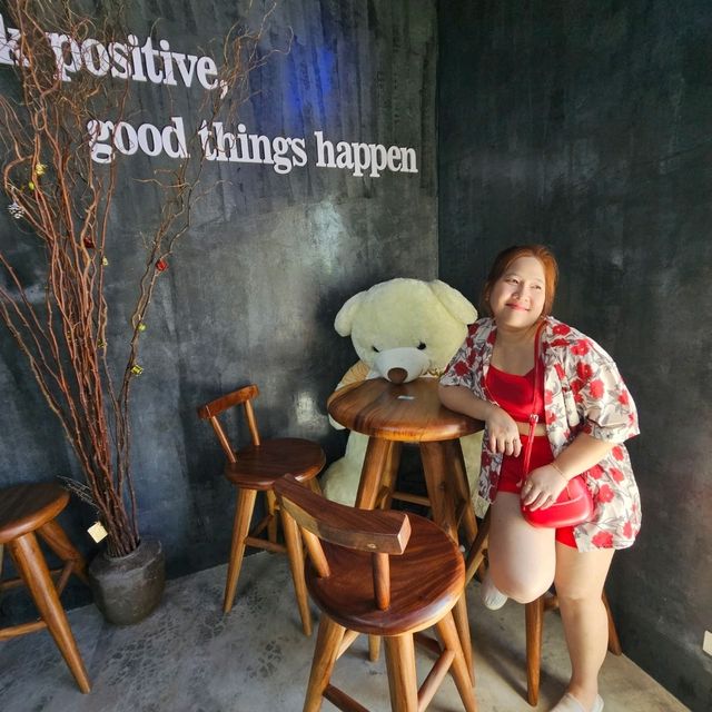 ร้าน แลนด์ดิ้ง เดอ คาเฟ่