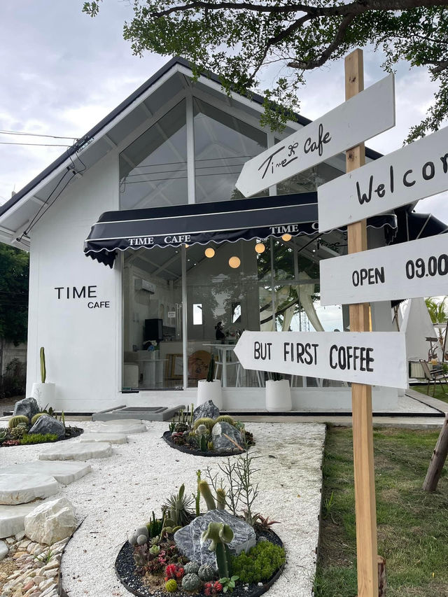 Time Cafe คาเฟ่เปิดใหม่ในคลอง 6 ☕✨