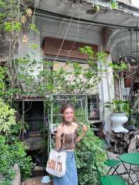 Wallflowers Cafe🪻🌷