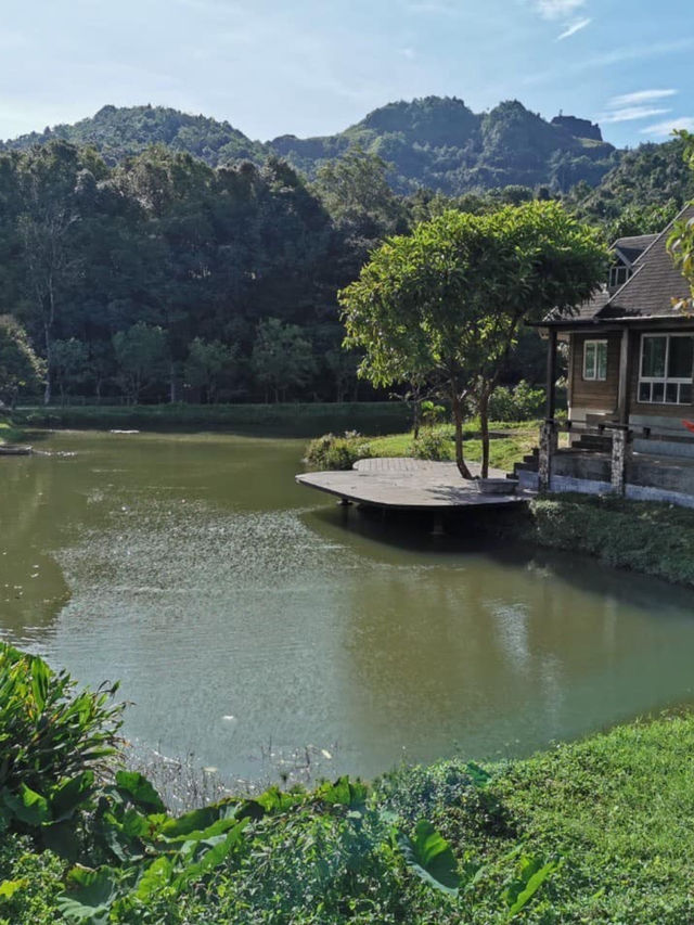 🏕️ บ้านอีต่อง-ปิล็อก หมู่บ้าน 399 โค้ง