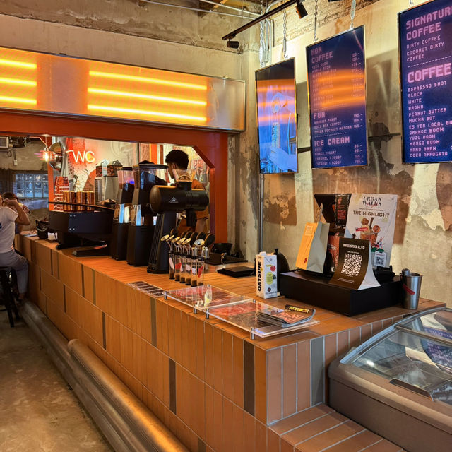 Local Boys Coffee • Song Wat, BKK
