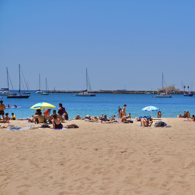 오래 머물고 싶은 카스카이스의 아름다운 해변 - Praia da Ribeira