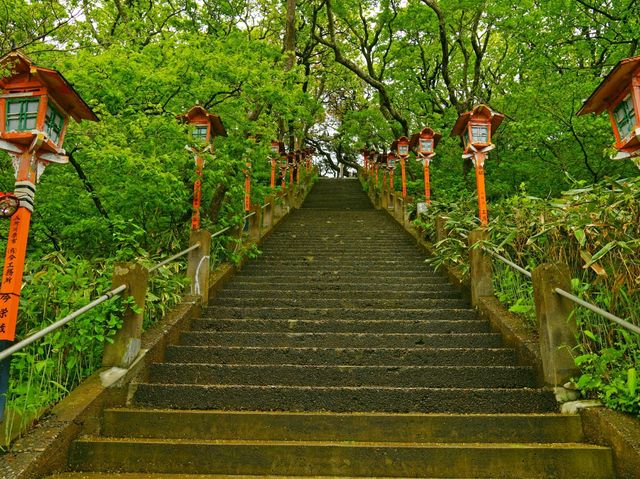【青森県】まるで極楽浄土！高山稲荷神社の千本鳥居