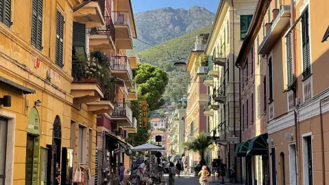 Ý/La Spezia🇮🇹 Nhỏ nhưng đầy hương vị, Levanto✨ — traveler post in Levanto