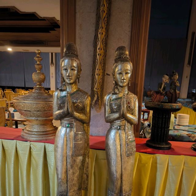 โรงแรมเพชรงาม 