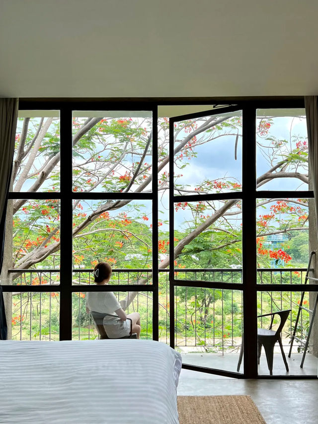อินจันทรี ดูภู 🛖🌿 | ที่พักกลางเมืองกาญจนบุรี