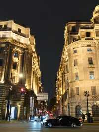 แสงสีของ The Bund ยามค่ำคืนมา