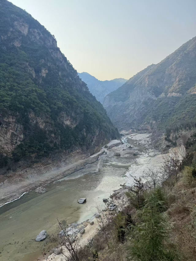 「探索陝西涇陽的歷史之旅：鄭國渠的傳奇」