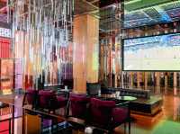 R Bar ที่โรงแรม Renaissance Bangkok Ratchaprasong 