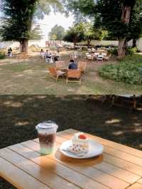 Feel At Ease Cafe คาเฟ่กาญ มินิมอลมินิใจ🧋🍰🏡