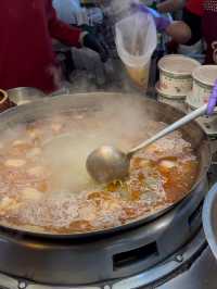Feng Chia Night Market: A Vibrant Food Haven for Locals and Visitors