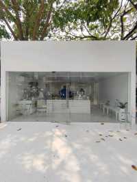 runthru.bkk [ร้านกาแฟลับหลังกำแพง] 