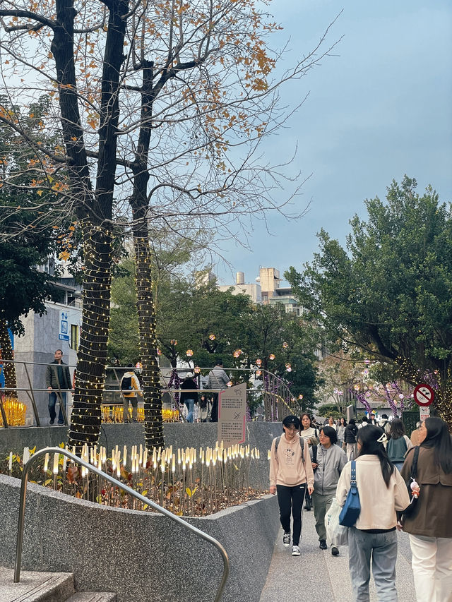 เดินเล่นชิคๆ ถ่ายรูปเช็คอินย่าน Zhongshan 📸