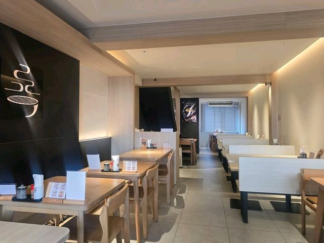 ร้านเนื้อย่านบรรทัดทอง Kemuri