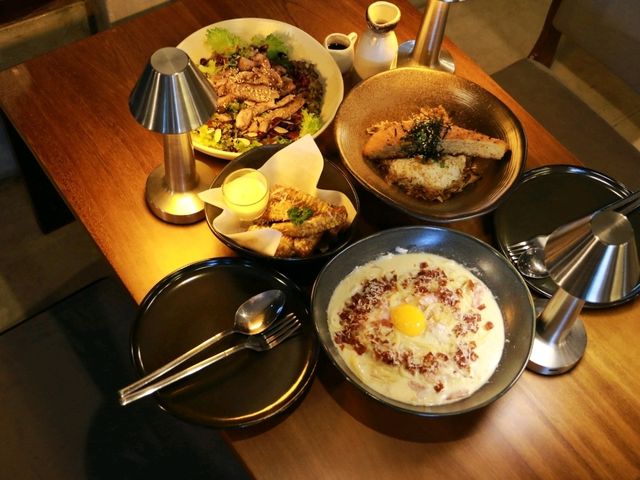 LIN’S Teahouse & Eatery ระยอง