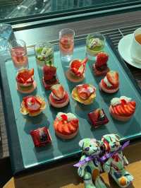 Afternoon Tea at Conrad Tokyo: A Luxurious Experience🍓