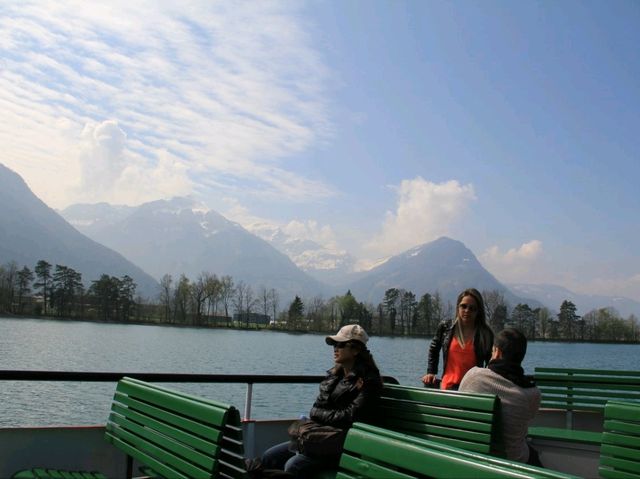 ชวนล่องเรือทะเลสาบ Brienz 