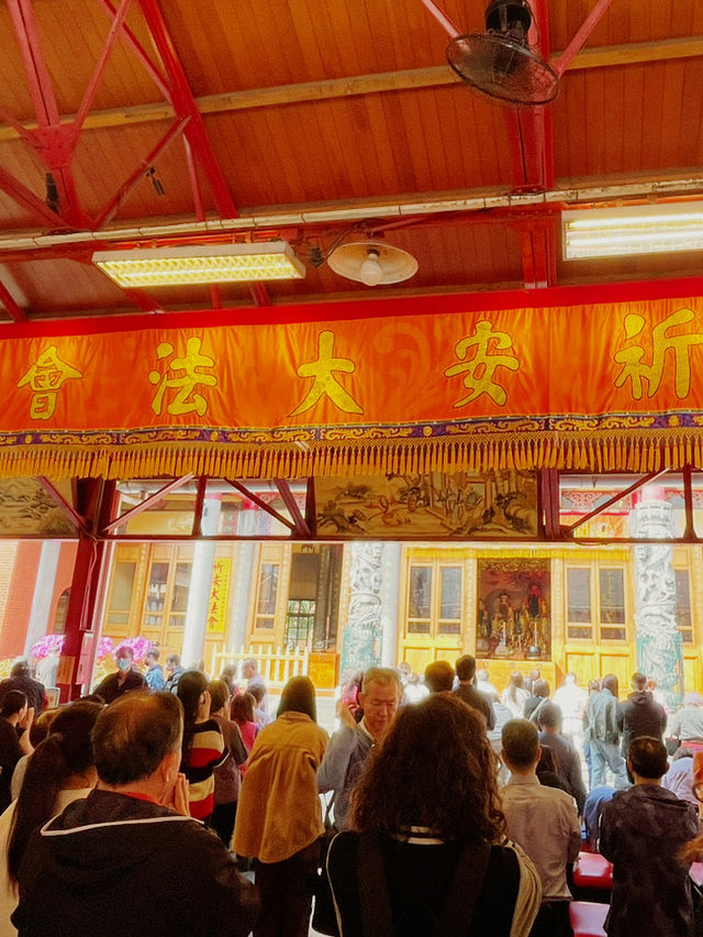 行天宮｜台北香火鼎盛的信仰中心，拜拜習俗與參拜規矩
