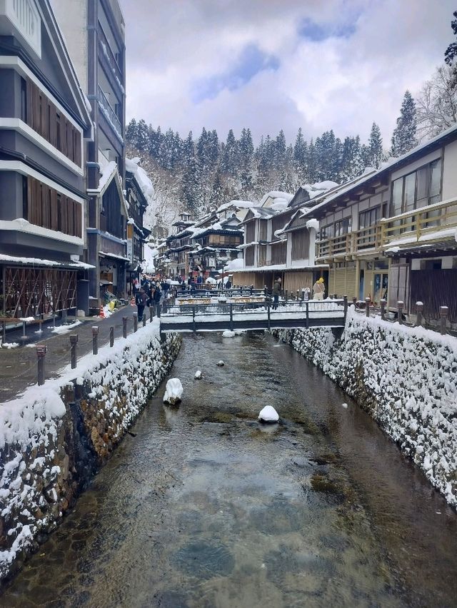銀山溫泉