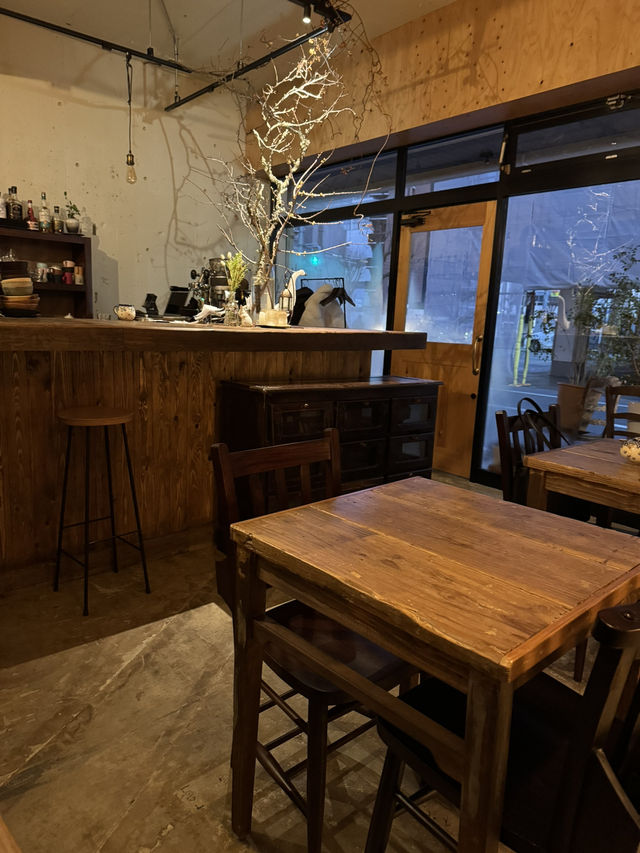 【福岡カフェ】夜の雰囲気も素敵な季節のスイーツが食べられるカフェ✨️