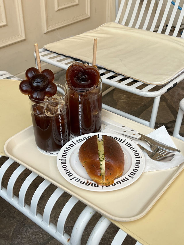 【ソウル】結婚式場のようなカフェ🇰🇷☕️