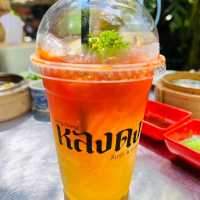 คาเฟ่สไตล์วินเทจ "Long-Dong หลงดง" 🌳🥤
