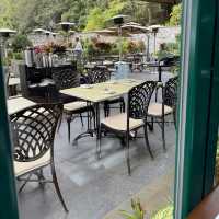 popular restaurant around victoria peak