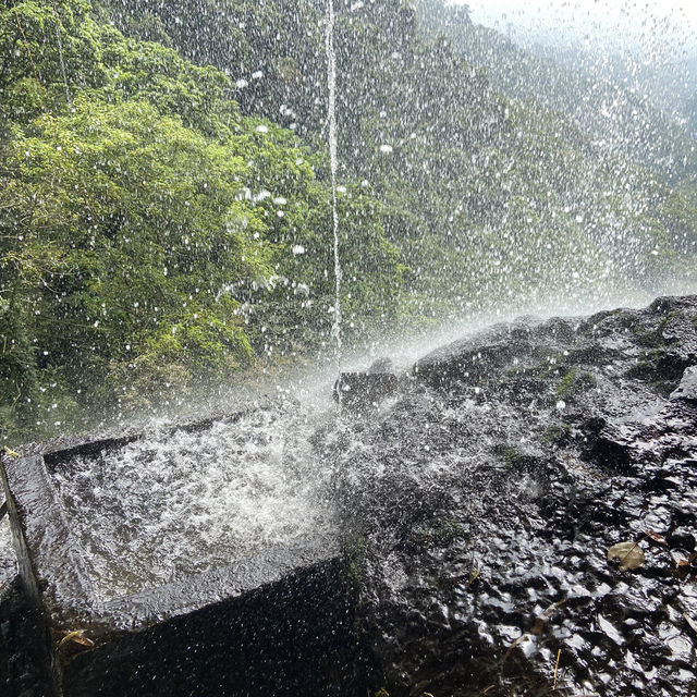 輕健行推薦｜銀河洞越嶺步道
