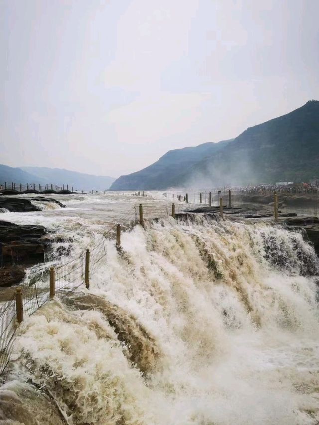 Hukou Waterfall: Witness the Mighty Power of the Yellow River