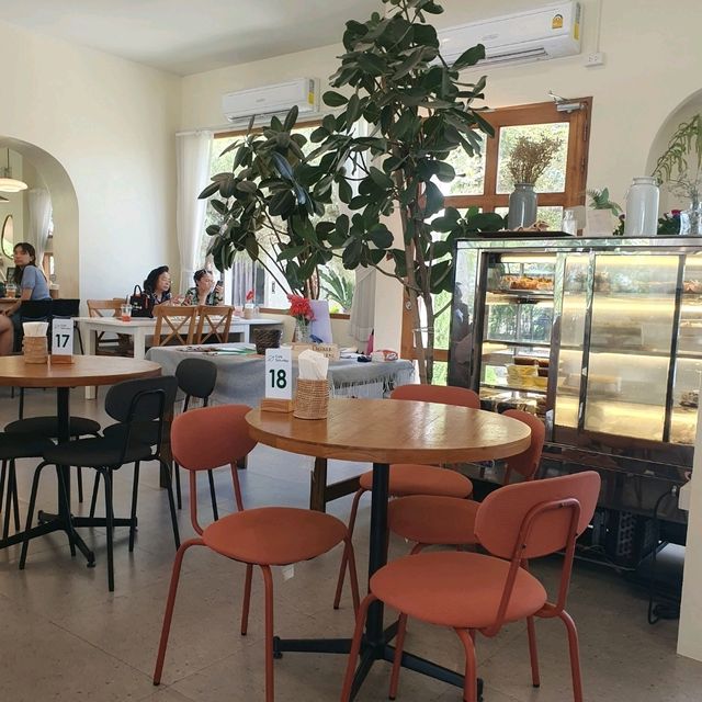 Cafe  saturday คาเฟ่ริมแม่น้ำท่าจีน @ นครปฐม