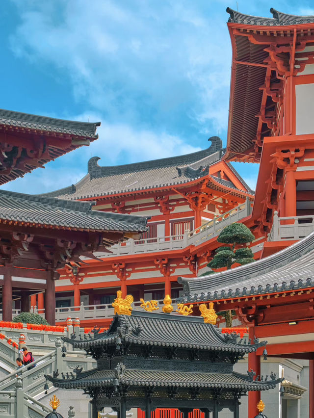 A Hidden Ancient Treasure in Guangzhou — FREE Entry & Studio-Level Photos!
