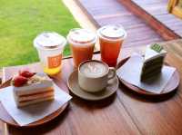 PIER 66 cafe ที่ท่าเรือ Ocean Front Trat 