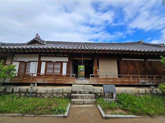 Andong Hahoe Folk Village (Andong)
