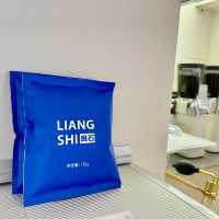 A Cozy Café Retreat in Wuhua District