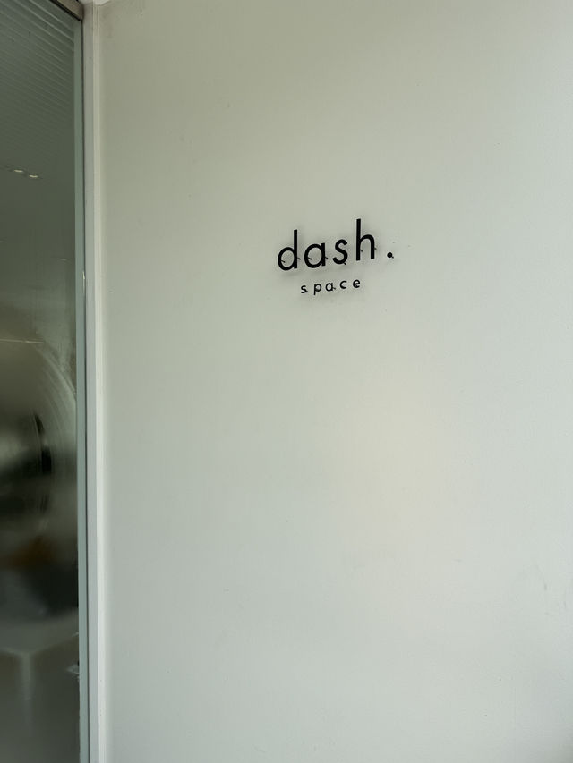 dash.space – คาเฟ่และบาร์สุดมินิมอล