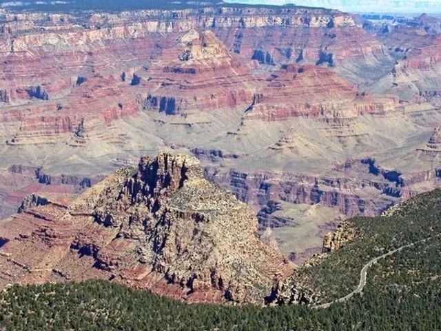 Into the Canyon: Hiking the Bright Angel Trail
