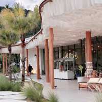 Luca Beach Club Sichon คาเฟ่และร้านอาหารริมทะเล