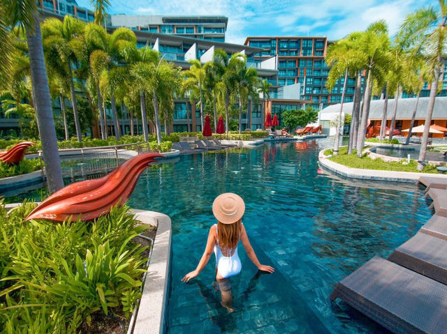 ที่พักหรูวิวอลังภูเก็ตตกแต่งสถาปัจร่วมสมัยสุโขทัย