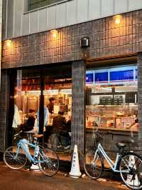松山｜在日本不褪流行的油そば 大小碗同一價格的行銷策略