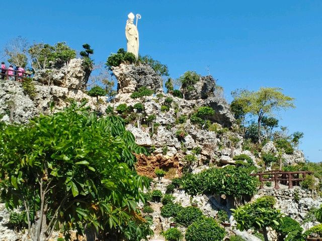 HUNDRED ISLANDS