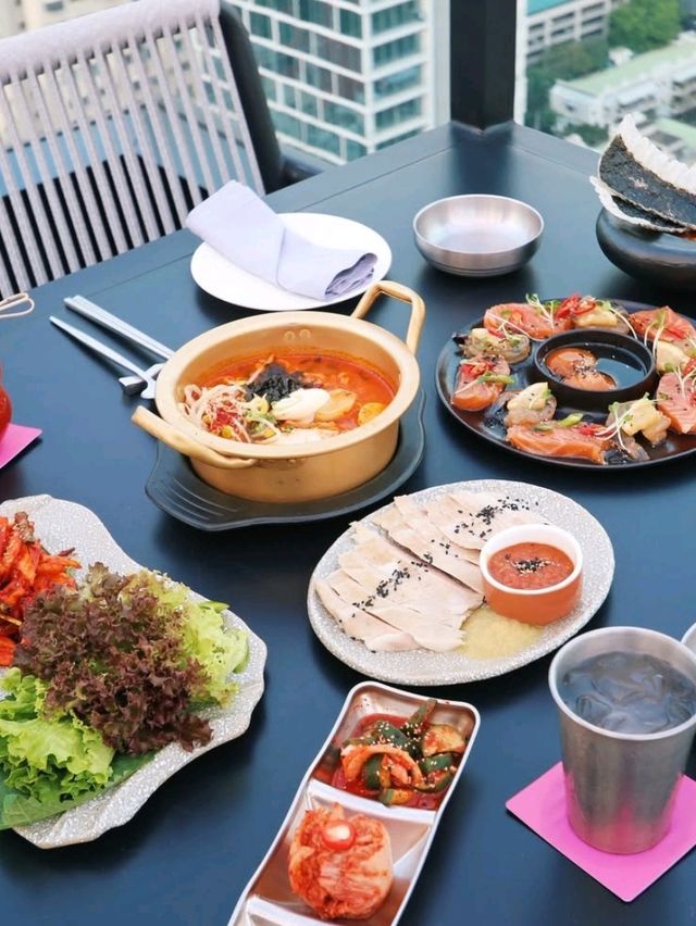 🌟 Sindhorn Midtown Hotel Bangkok – Where Style Meets Skyline 🌆✨